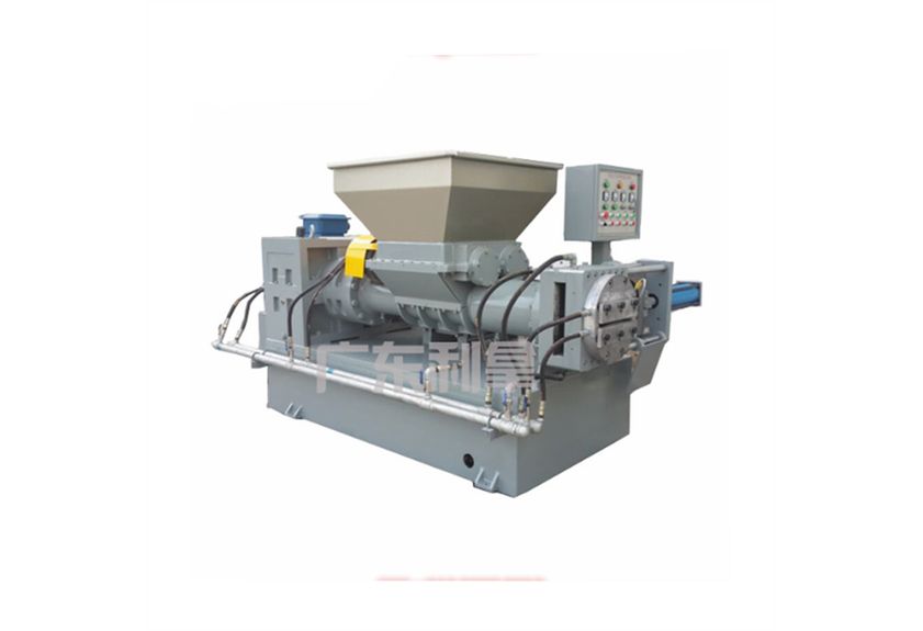 廣東利拿實業的低溫橡膠過濾出片機