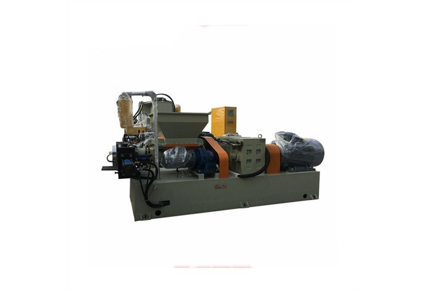 廣東利拿實業(yè)的低溫橡膠過濾出片機